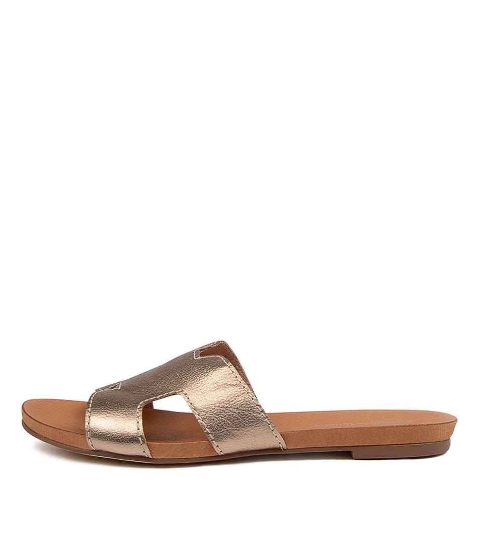 Jamel Champagne Leather by Django & Juliette