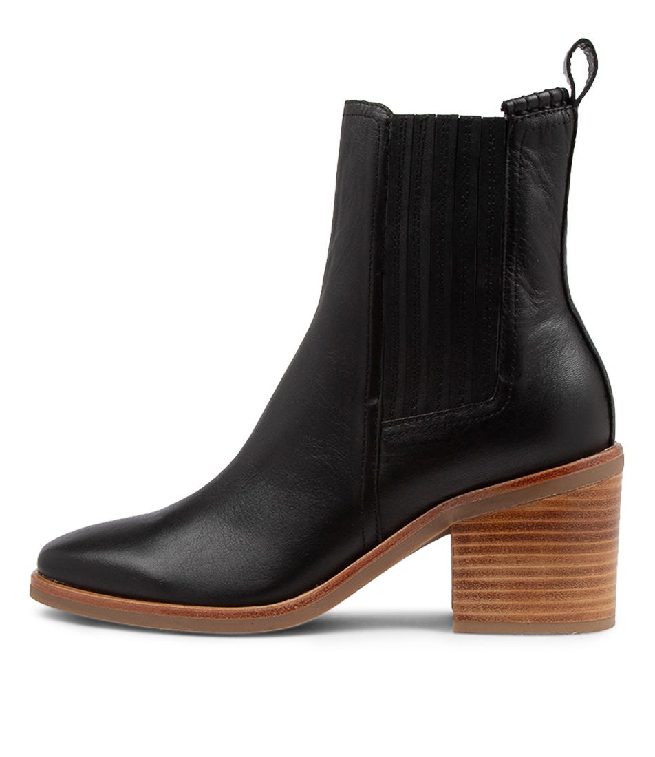 Naydo Black Leather Chelsea Boots Nh by Mollini