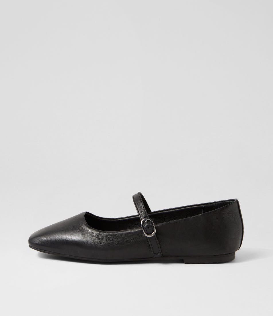Tokena Black Leather Flat Shoes