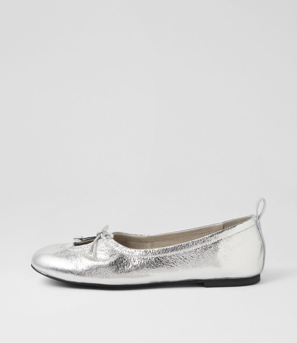 Juuliet Silver Crackle Leather Ballet Flats