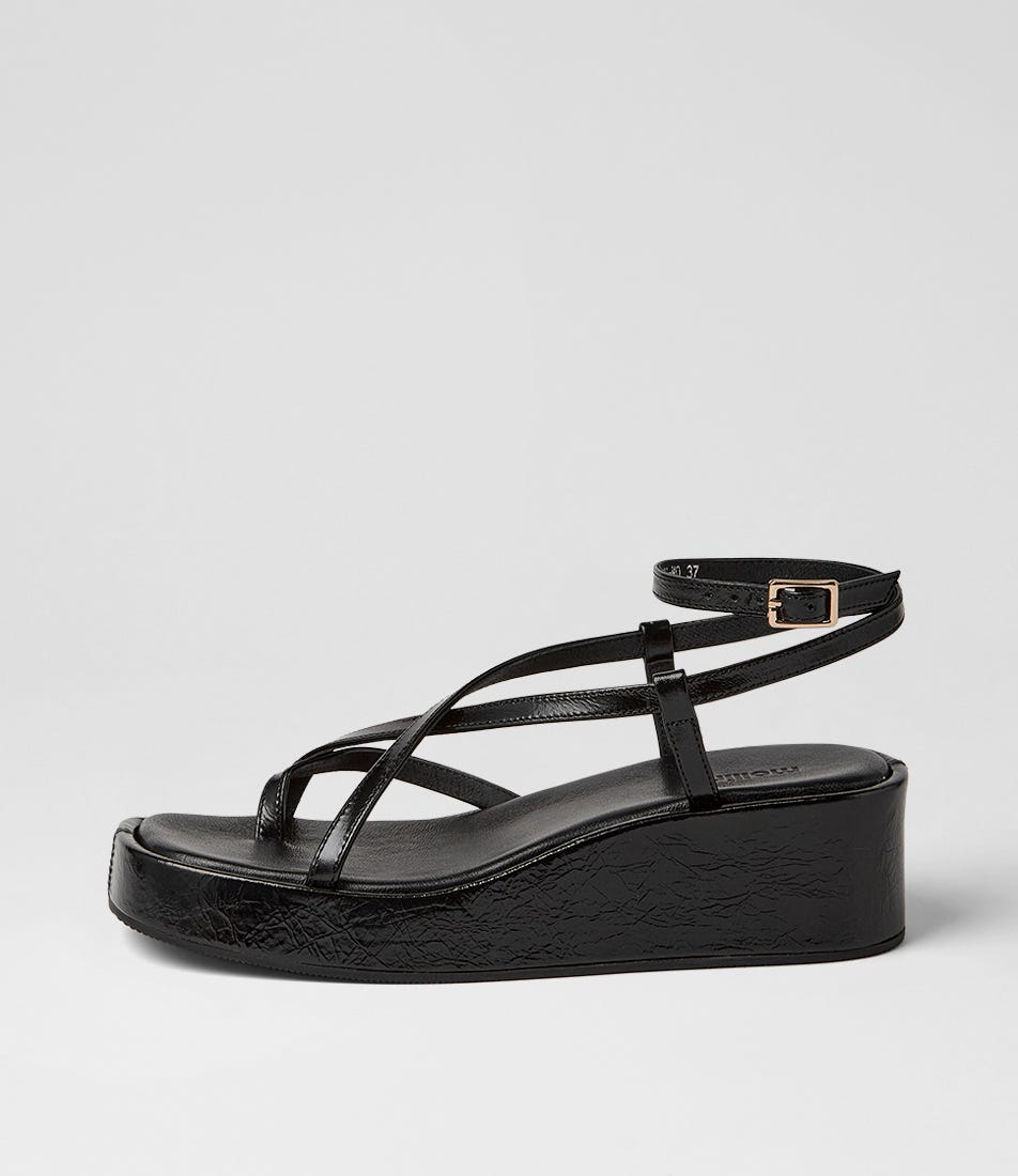 Cinsere Black Crinkle Leather Sandals