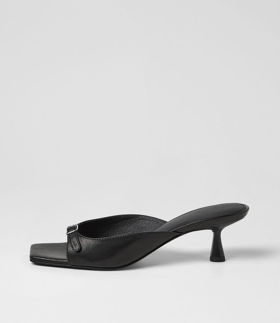 Tendeer Black Vintage Leather Sandals