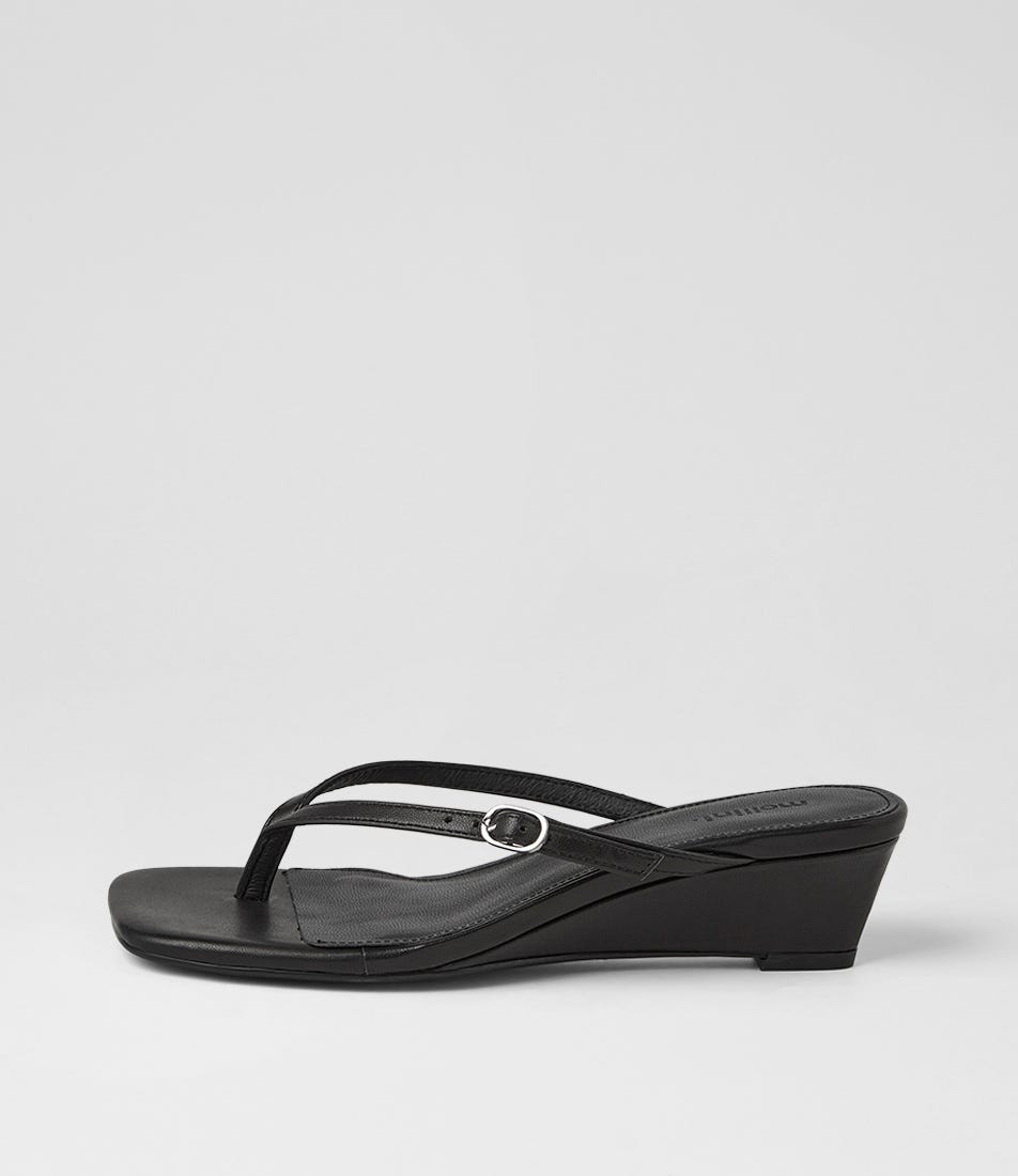 Phantome Black Leather Sandals